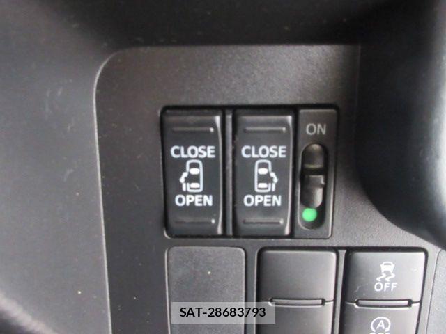 Toyota TANK 2017-04 8415306-16