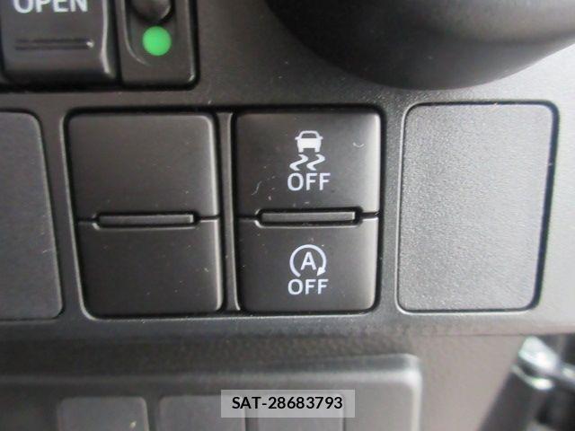 Toyota TANK 2017-04 8415306-17