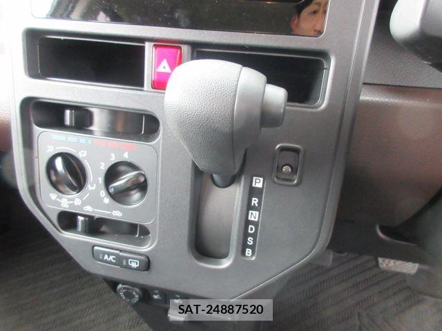 Toyota TANK 2019-01 8415305-12