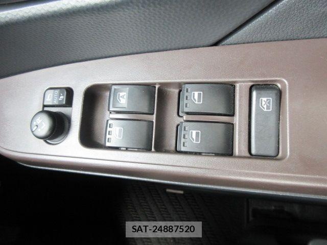 Toyota TANK 2019-01 8415305-16