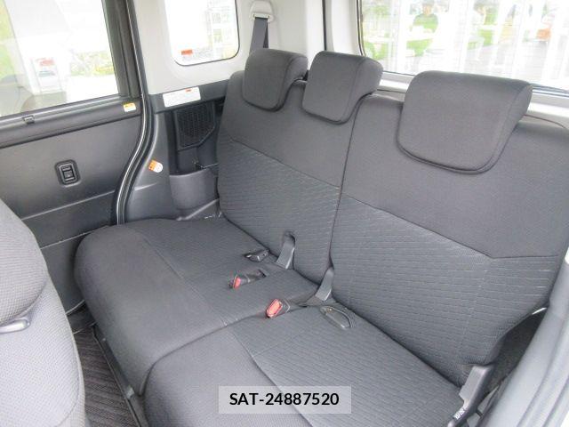 Toyota TANK 2019-01 8415305-6