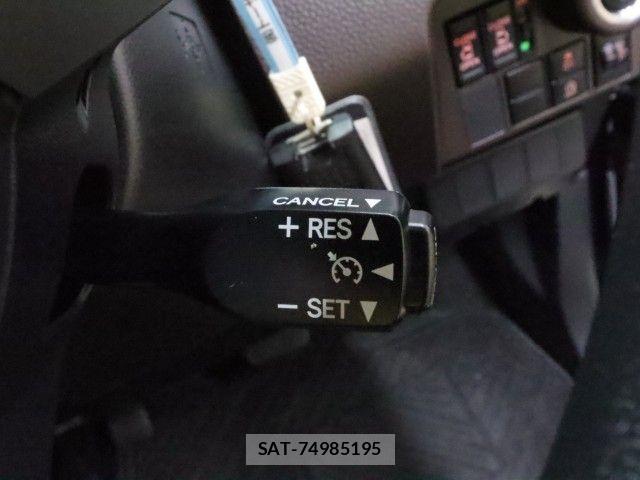 Toyota TANK 2017-09 8415304-21