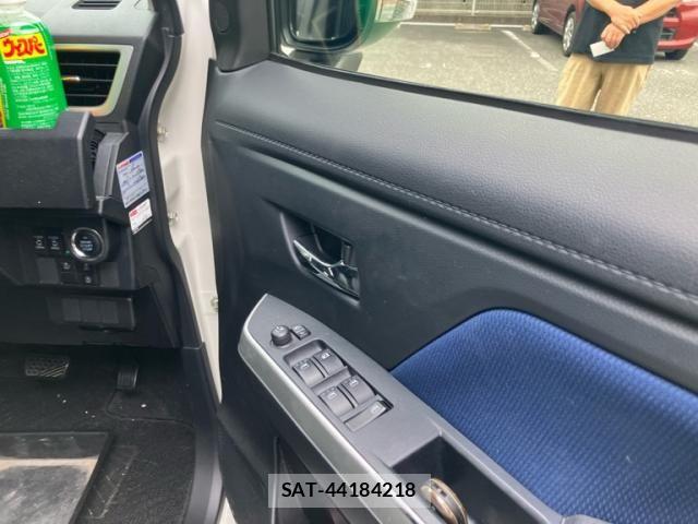 Toyota TANK 2018-02 8438960-15
