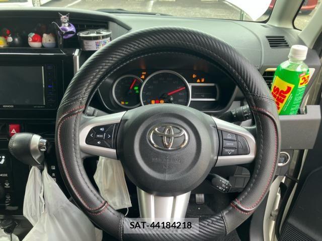 Toyota TANK 2018-02 8438960-17