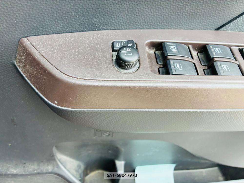 Toyota TANK 2020-04 8329525-22