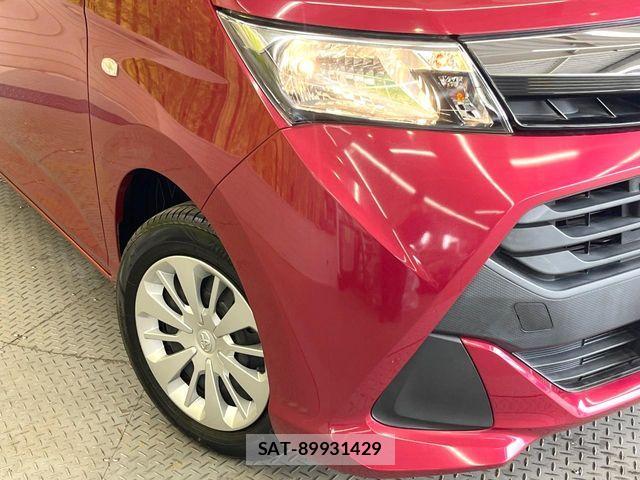 Toyota TANK 2017-10 8527677-11