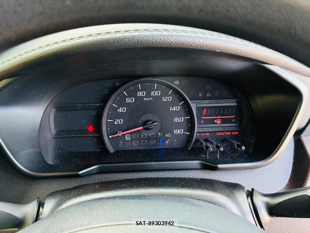 Toyota TANK 2019-07 8448106-15