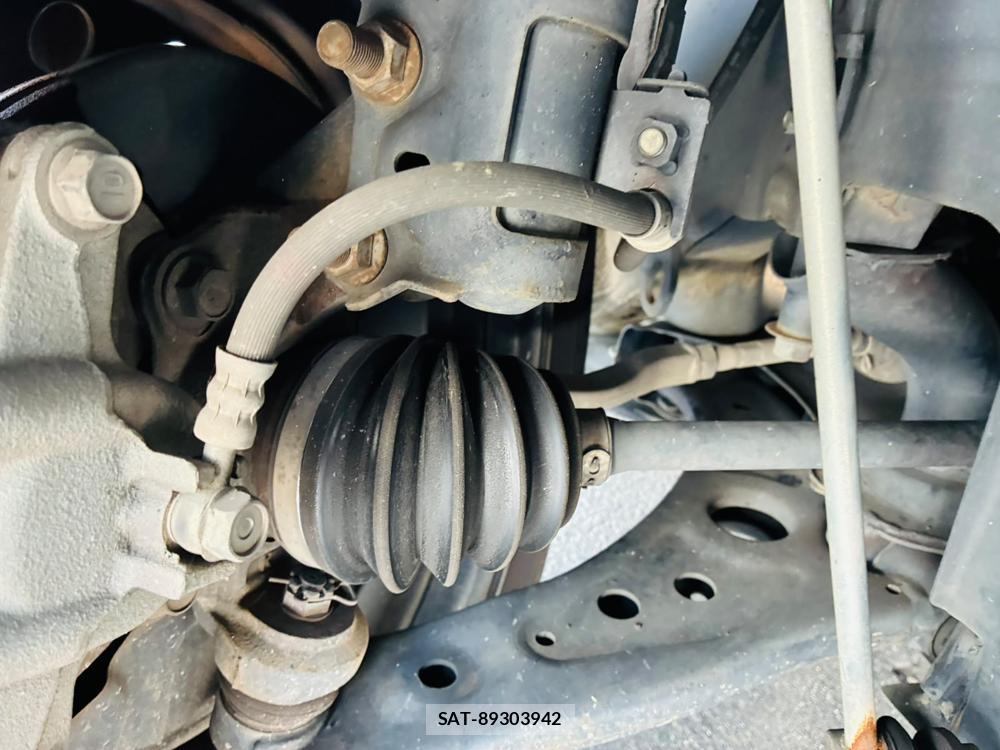 Toyota TANK 2019-07 8448106-35