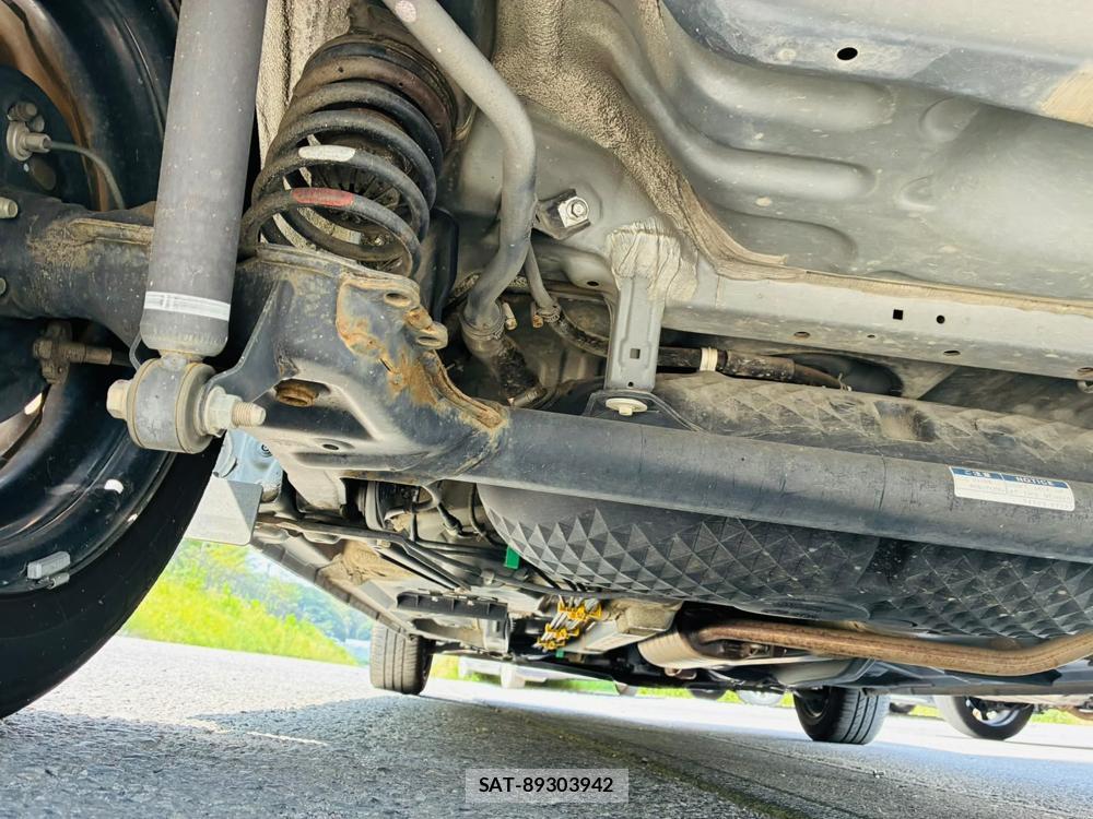 Toyota TANK 2019-07 8448106-36