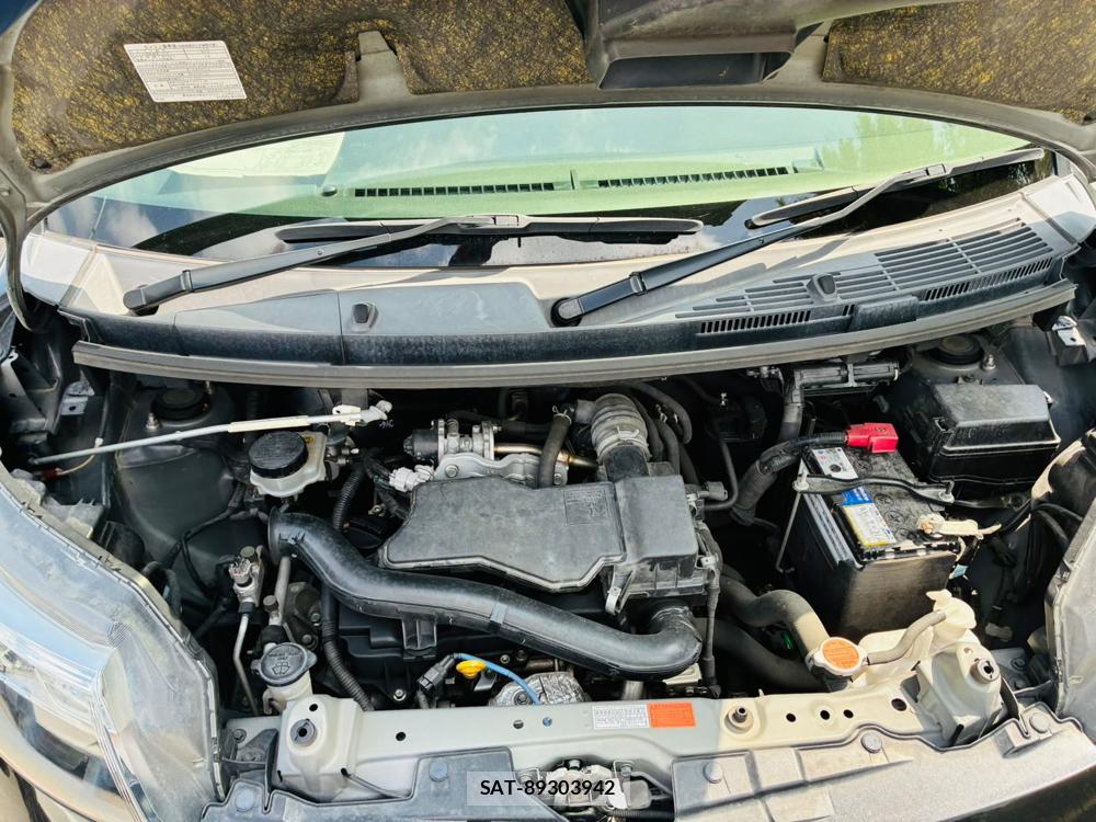 Toyota TANK 2019-07 8448106-39