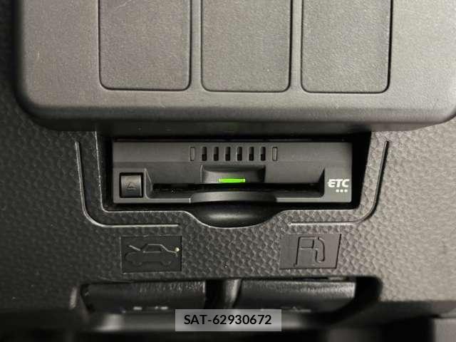 Toyota TANK 2018-05 8563729-13