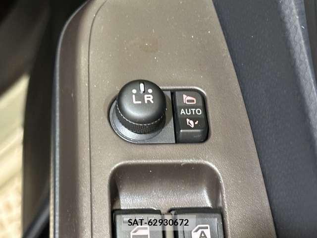 Toyota TANK 2018-05 8563729-14