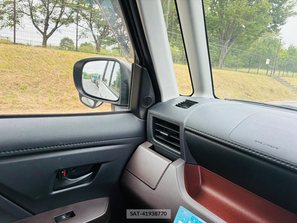 Toyota TANK 2019-07 8468819-18