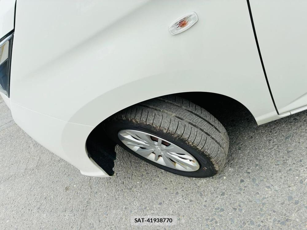 Toyota TANK 2019-07 8468819-33