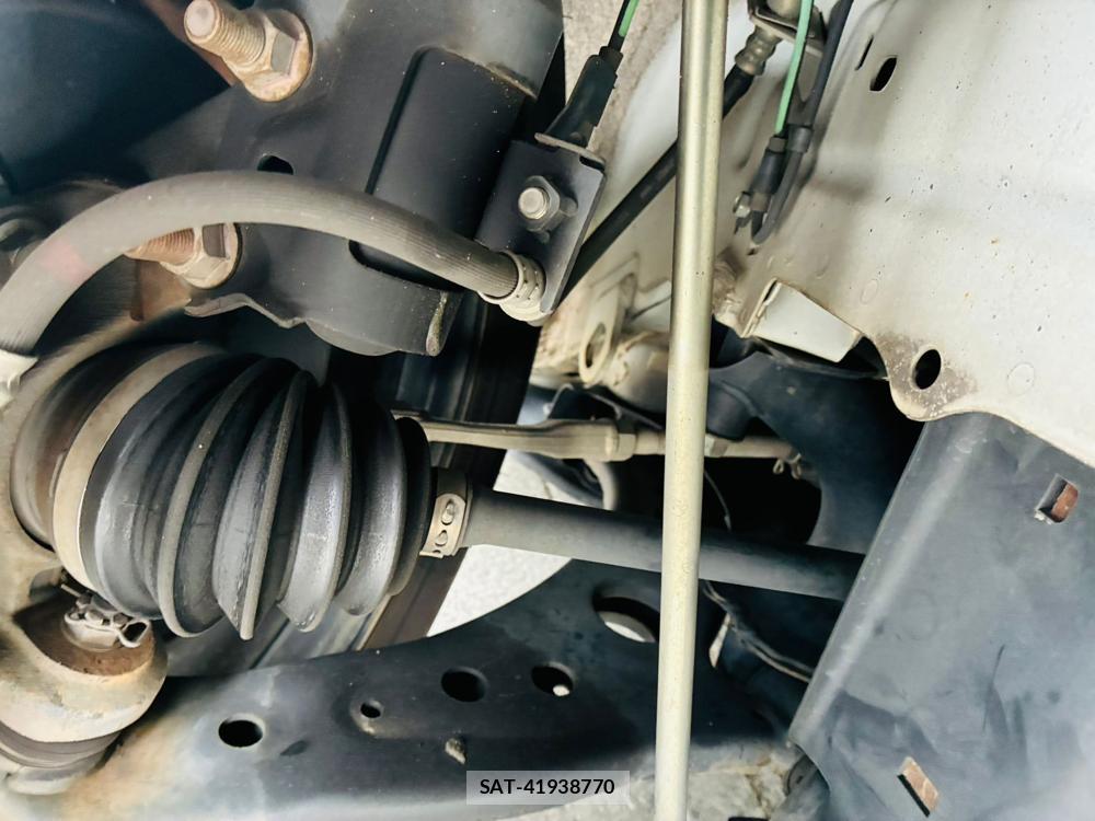 Toyota TANK 2019-07 8468819-35
