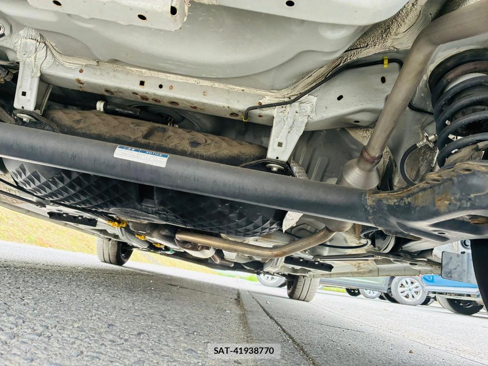 Toyota TANK 2019-07 8468819-38