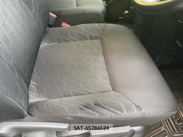Toyota TANK 2017-01 8661887-11