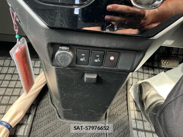 Toyota TANK 2017-07 8661884-24
