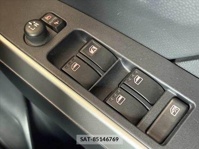 Toyota TANK 2019-04 8686727-26