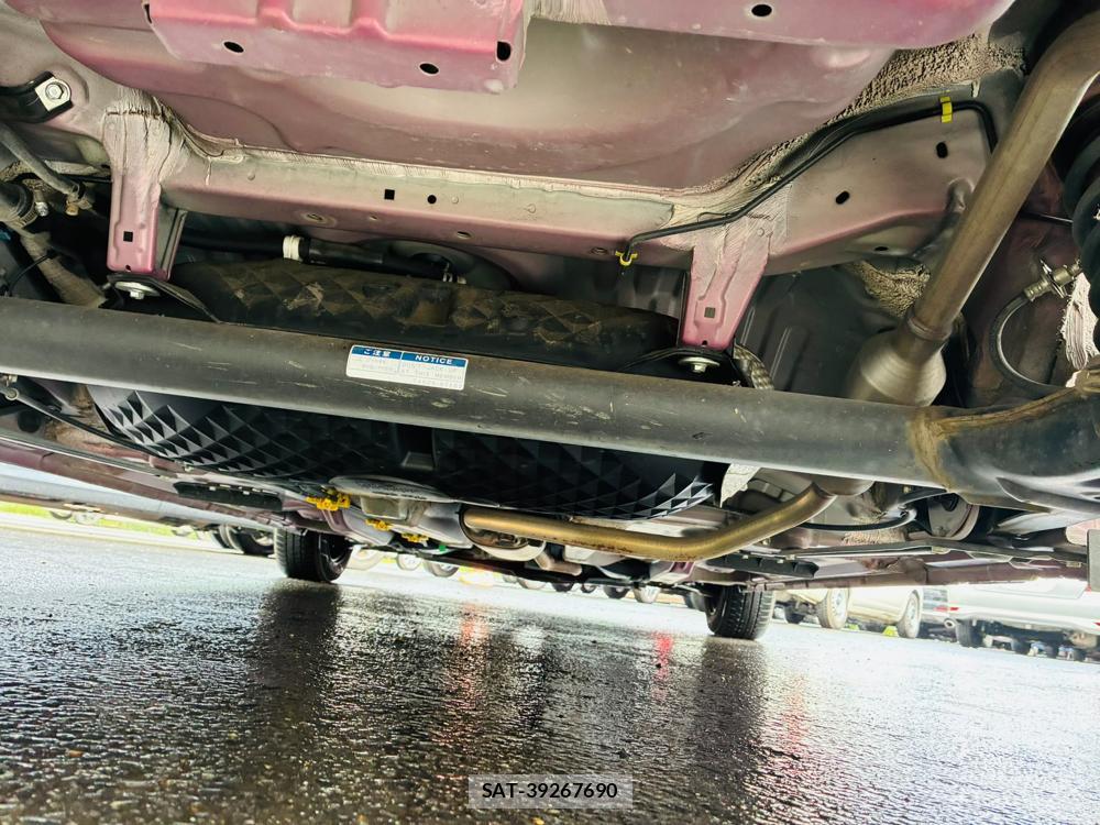 Toyota TANK 2020-01 8608419-36