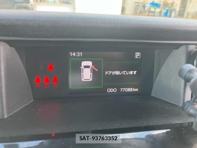 Toyota TANK 2019-04 8797675-11