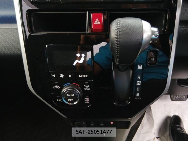 Toyota TANK 2017-09 8831943-19