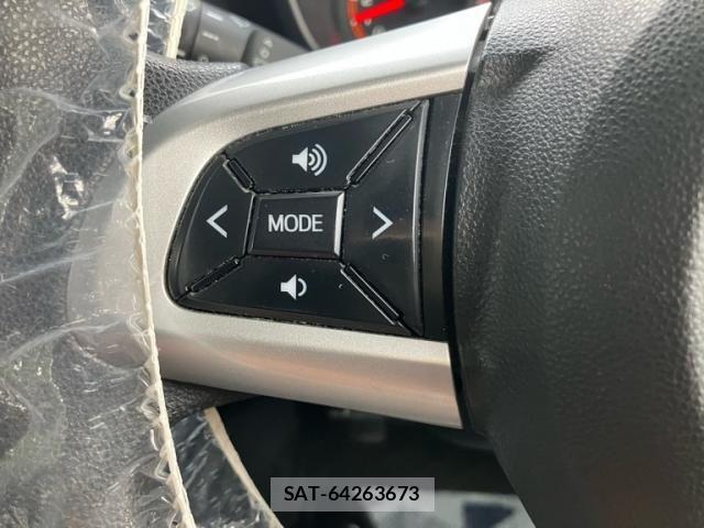 Toyota TANK 2017-03 8831948-14