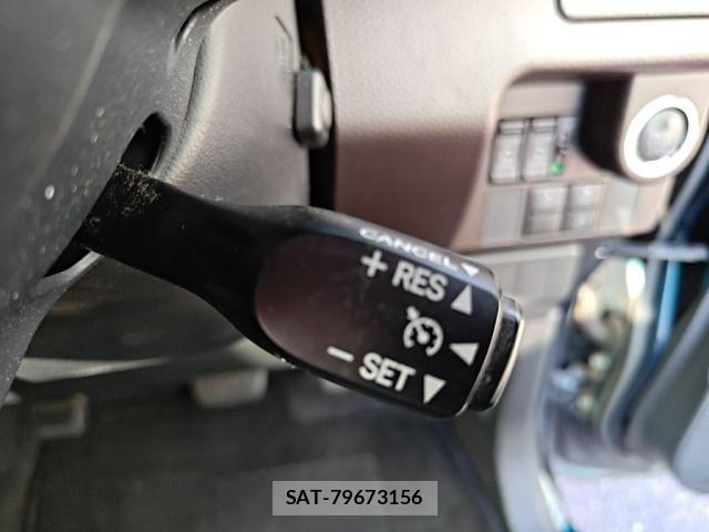Toyota TANK 2017-06 8831944-17
