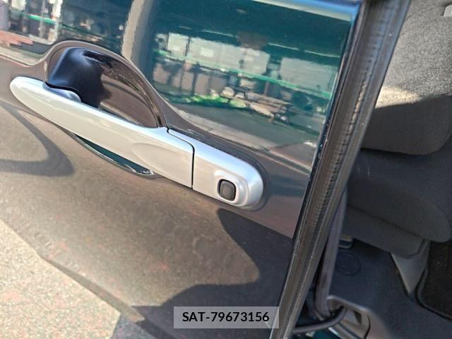 Toyota TANK 2017-06 8831944-29