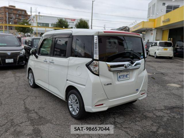 Toyota TANK 2020-07 8831946-17