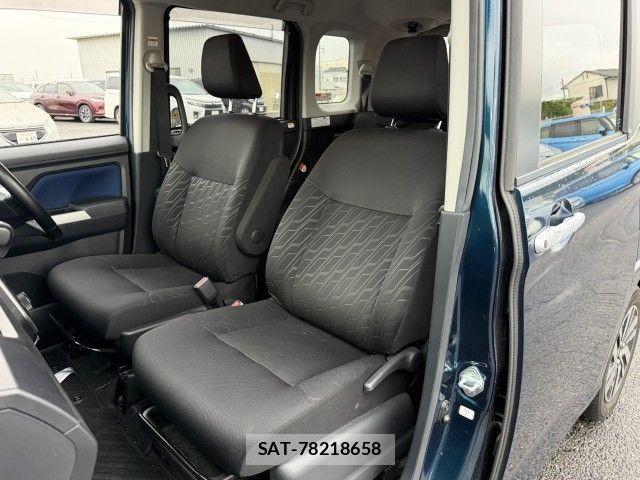 Toyota TANK 2017-04 8882493-4