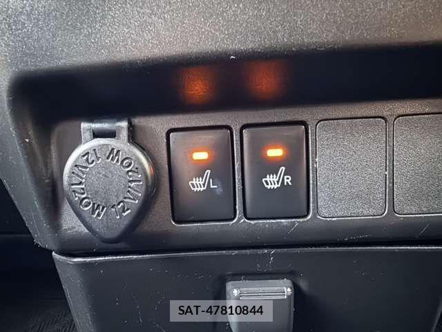 Toyota TANK 2017-06 3778027-10