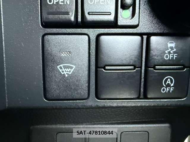 Toyota TANK 2017-06 3778027-5