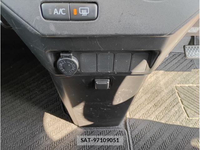 Toyota TANK 2017-11 4989828-8