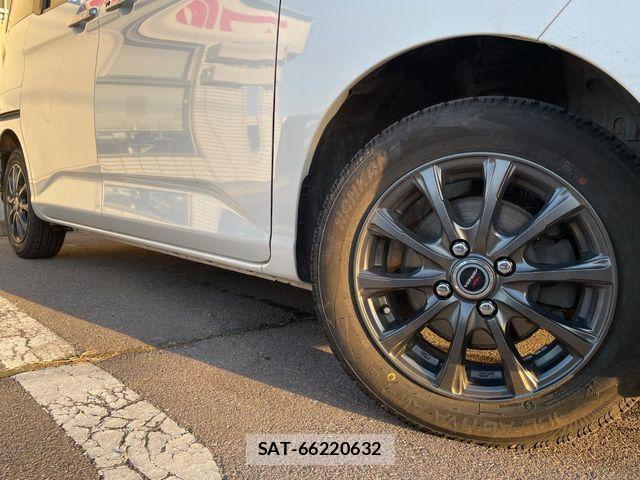 Toyota TANK 2017-09 5880490-12