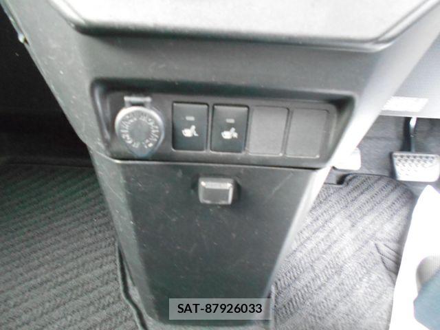 Toyota TANK 2017-02 6914066-13