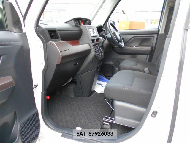 Toyota TANK 2017-02 6914066-7
