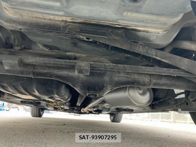 Toyota TANK 2017-09 7252525-14