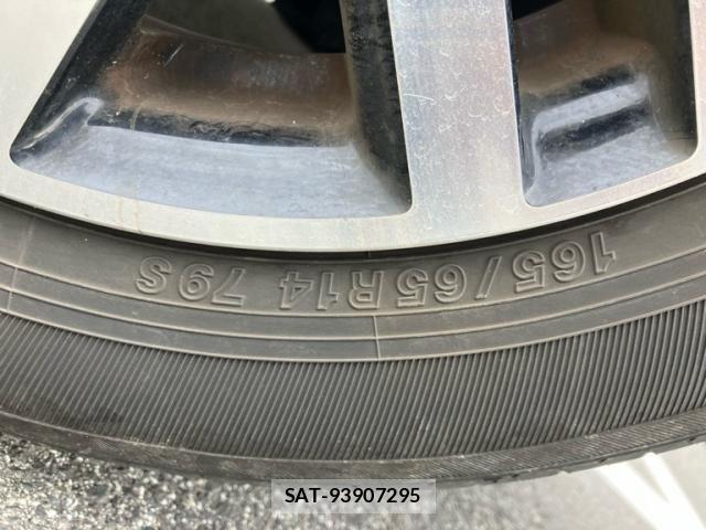 Toyota TANK 2017-09 7252525-26
