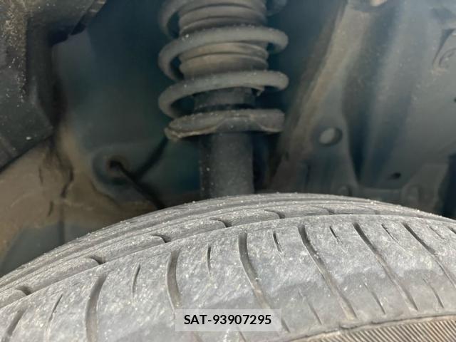 Toyota TANK 2017-09 7252525-27