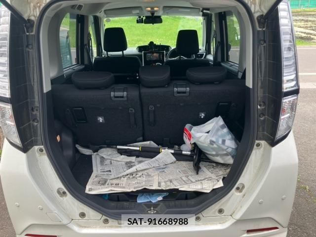 Toyota TANK 2019-08 7879854-11