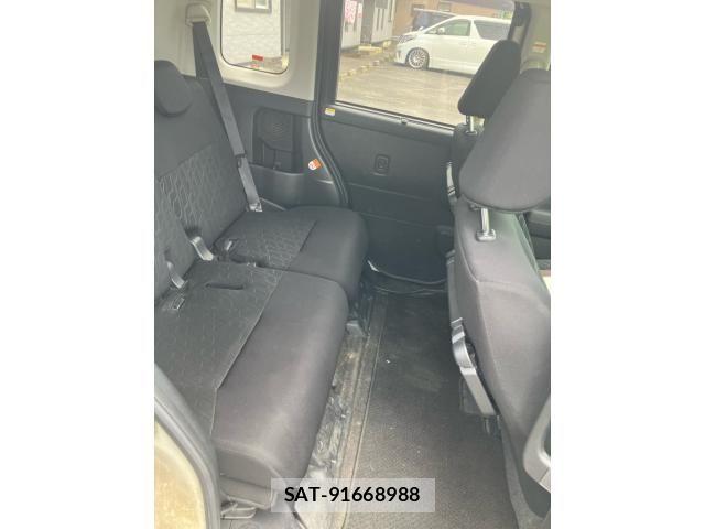 Toyota TANK 2019-08 7879854-16