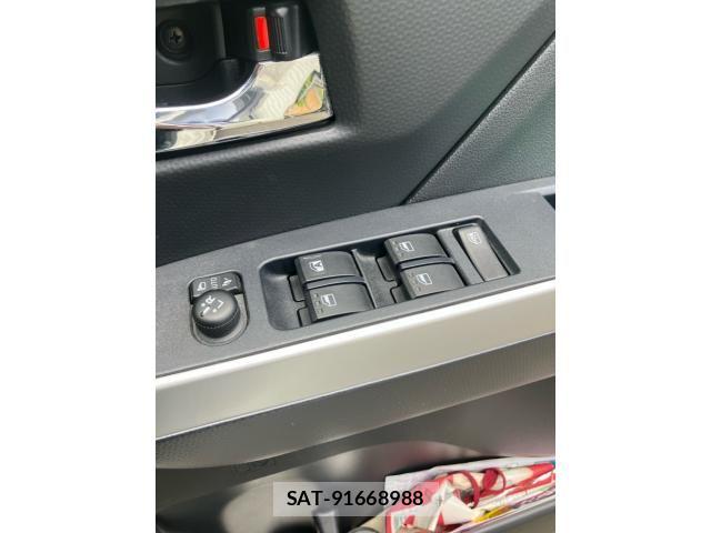 Toyota TANK 2019-08 7879854-26
