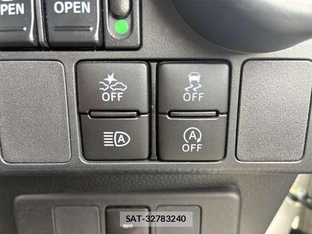 Toyota TANK 2019-06 8102209-9