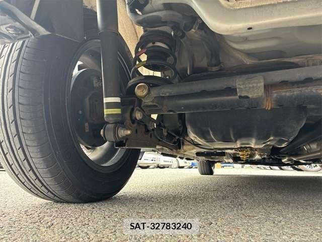 Toyota TANK 2019-06 8102209-28