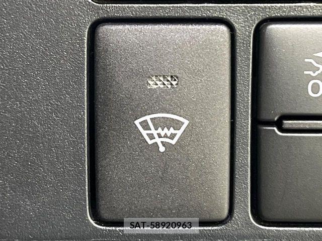Toyota TANK 2017-08 8438968-6