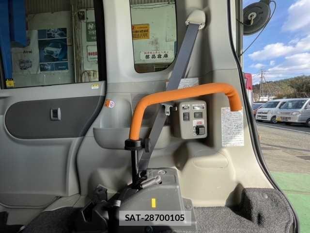 Daihatsu TANTO 2014-02 771047-4