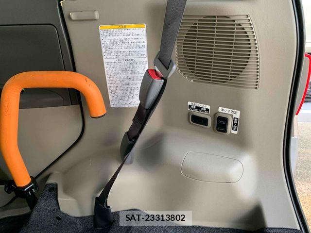 Daihatsu TANTO 2012-02 1208953-19