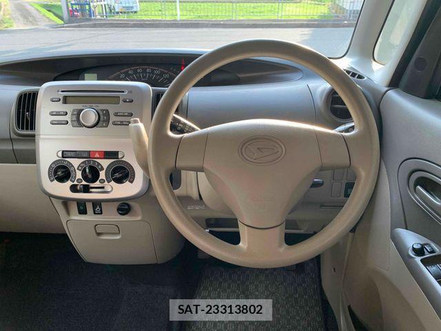 Daihatsu TANTO 2012-02 1208953-2