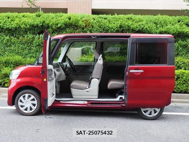 Daihatsu TANTO 2016-06 1283471-14